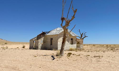 Afrika dává. Ale také bere.